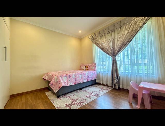 4 BEDROOM HOUSE FOR SALE IN BRACKENHURST